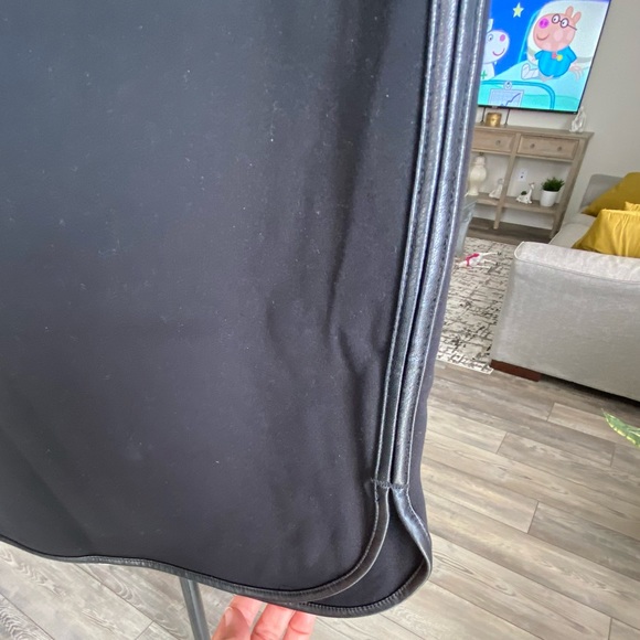 Ann Taylor LOFT Black Scalloped Pencil with Leather Piping Skirt - Picture 7 of 15